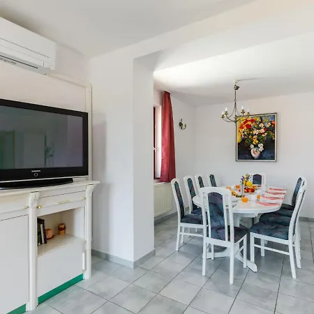 By Interhome