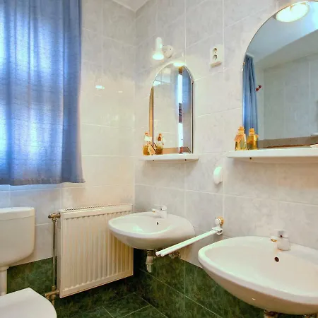 By Interhome Case de vacanță Tihany